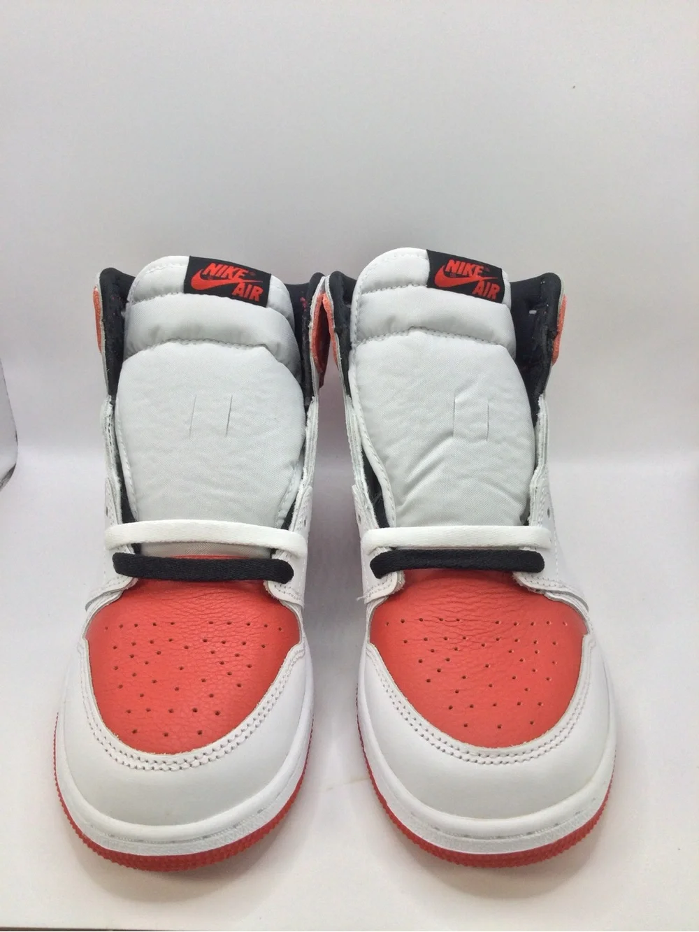 Nike Air Jordan 1 Retro High White & Red Kids Sneaker